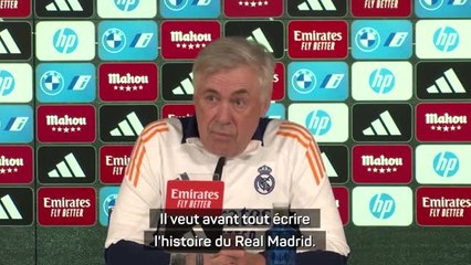 Real Madrid - Ancelotti dément la rumeur Vinícius en Arabie Saoudite: "Il veut écrire l’histoire ici”