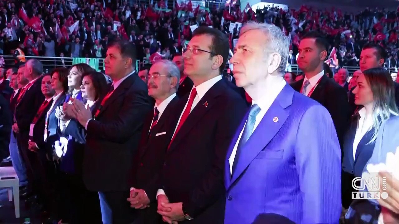 CHP içinde aday ilanı tartışması: Strateji toplantısında "Aday Özgür Özel olsun" çıkışı