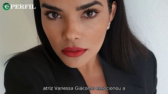 Famosas em destaque: Vanessa Giácomo exibe foto rara da filha, Flávia Alessandra recebe críticas e Dayanne Bezerra curte viagem em família para o México.