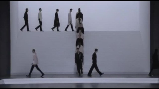 Moda, Dior Homme a Parigi propone una collezione raffinatissima