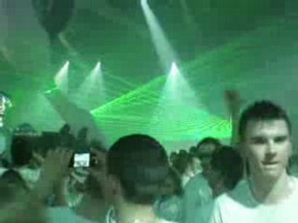 Sensation white 2008 069