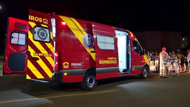 Motoboy fica gravemente ferido após ser atingido por carro no Riviera; condutor do automóvel fugiu sem prestar socorro