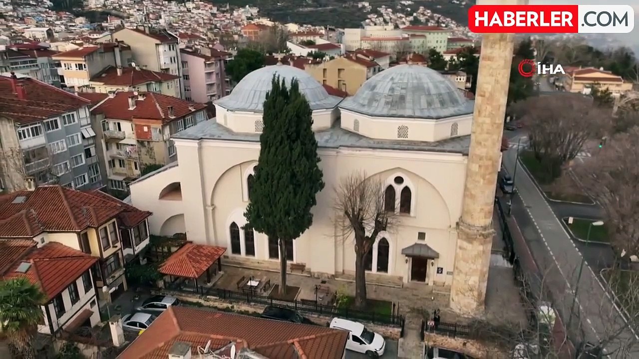 Şehadet Camii'nde çökme tehlikesi