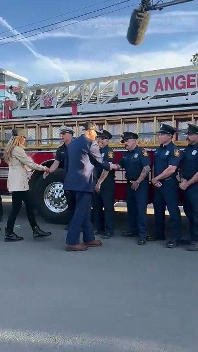 President Trump meets with California firefighters