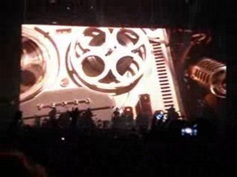 Roger Waters - Comfortably Numb - Live at Coachella