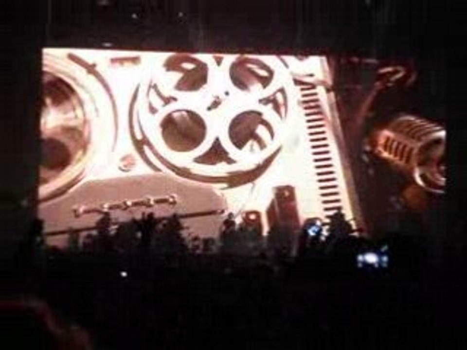 Roger Waters - Comfortably Numb - Live at Coachella