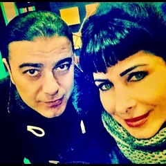 ÖMÜR DEDİĞİMİZ NE Kİ BİR DALDA KURU YAPRAK BİN YILDA YAŞASAK SON DURAK KARA TOPRAK