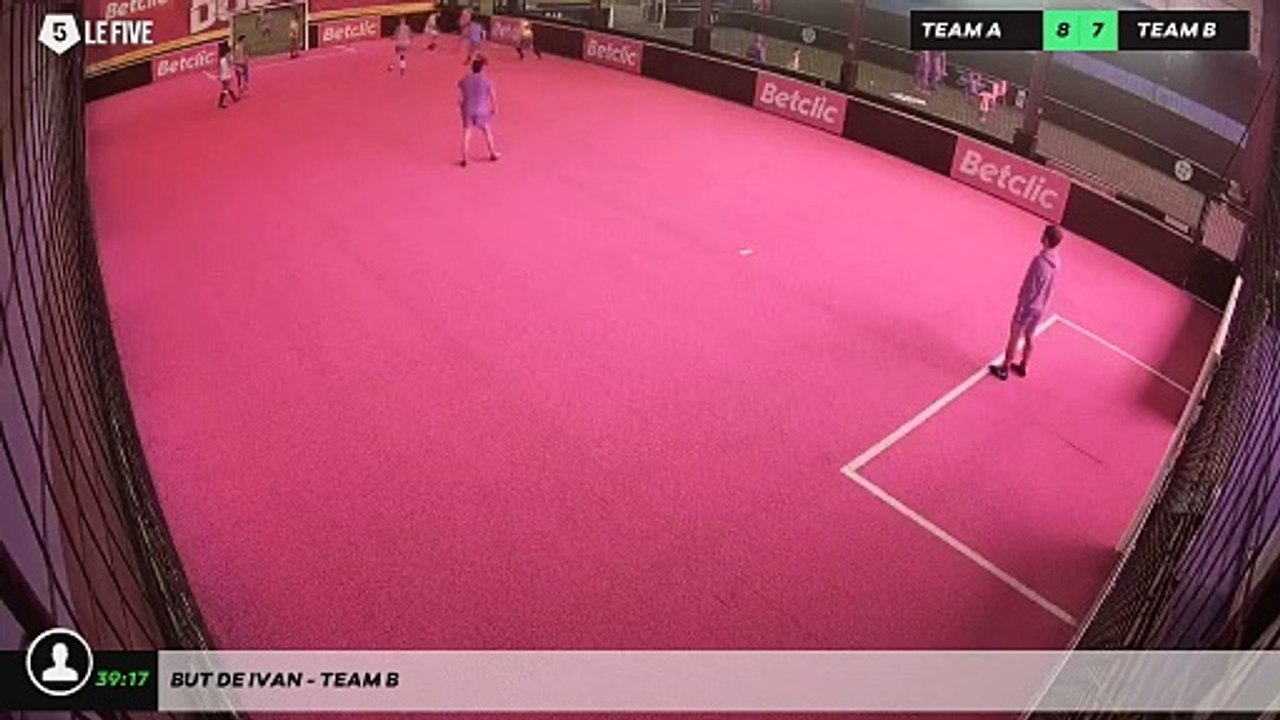 But de Ivan - Team B