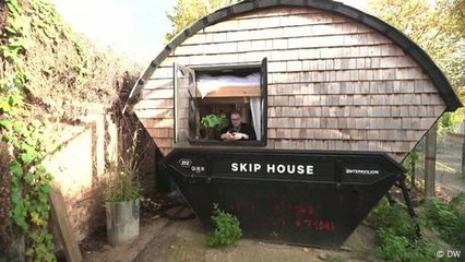 Innovatives Wohnen: Britischer baut umgebauten Container zum Tiny House 🏡