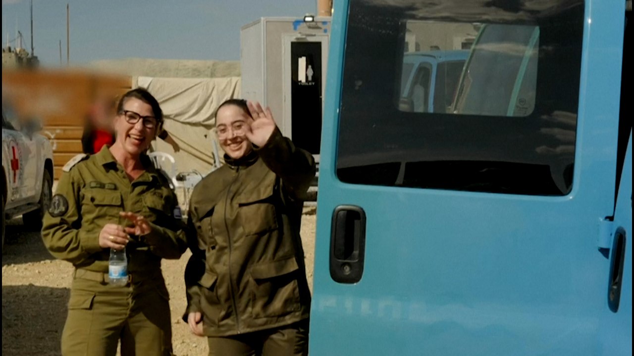 Les quatre otages israéliennes ont rejoint l'armée et semble être en bonne santé