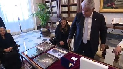 El papa Francisco recibe al presidente José Raúl Mulino