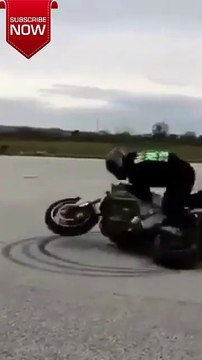 When Life Throws Curveballs! You Won't Believe These Hilarious Moments #shorts #funnyfail #funnyfails #funnyfailscompilation #funnyfailvideos #funnyfailsanimals #funnyfailsshorts #funnyfails2025 #funnyfailstrynottolaugh #funnyfailsclean