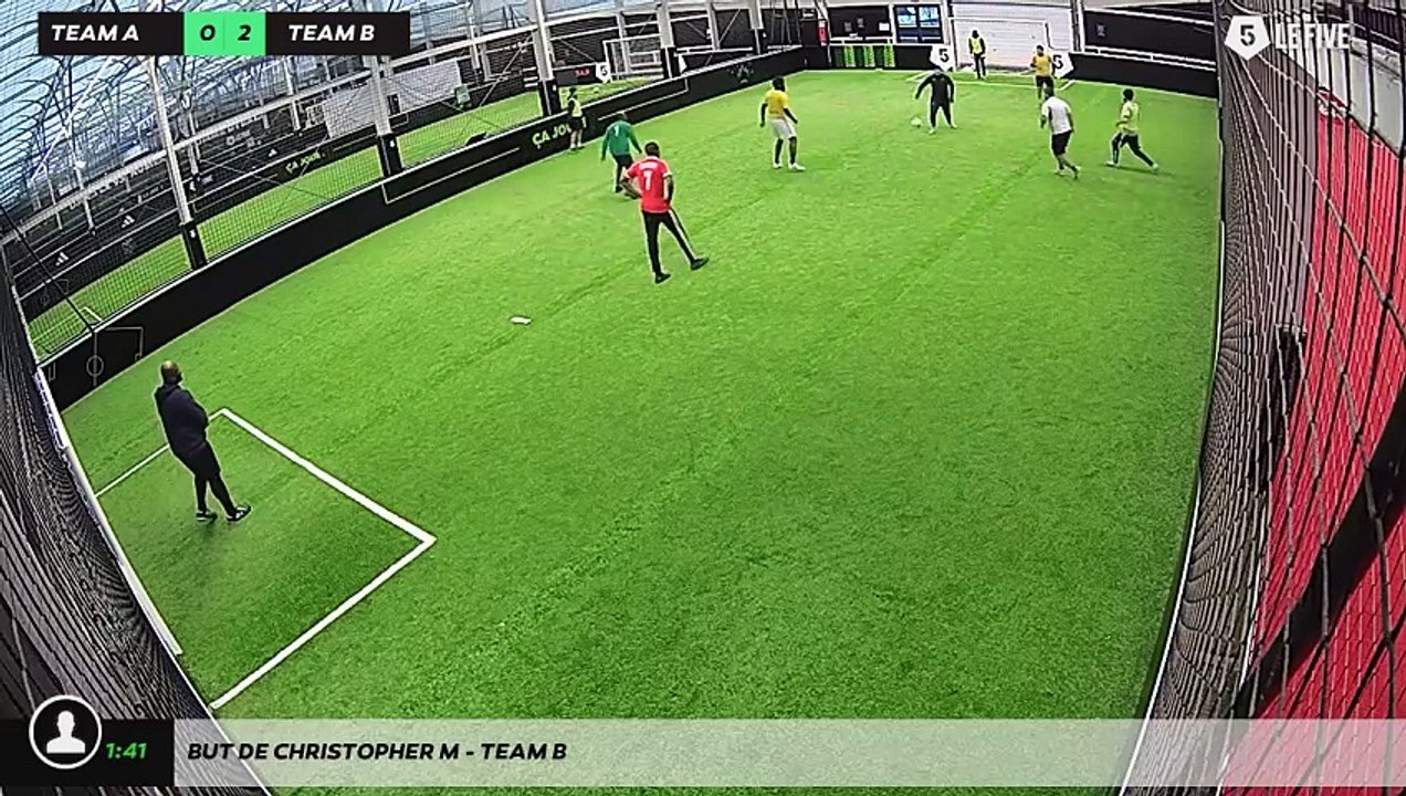 But de Christopher M - Team B