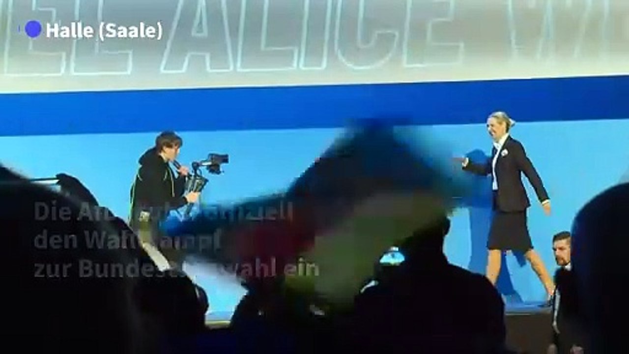 Weidel spricht bei AfD-Wahlkampfauftakt in Halle