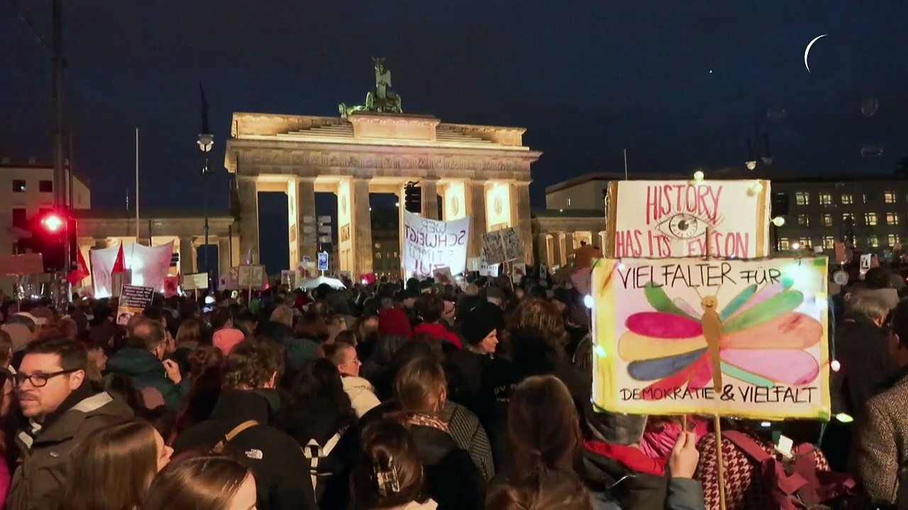 Berlin: Zehntausende demonstrieren gegen den Rechtsruck