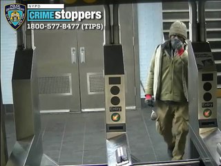 Woman hit in head with golf club in unprovoked attack at Manhattan subway station