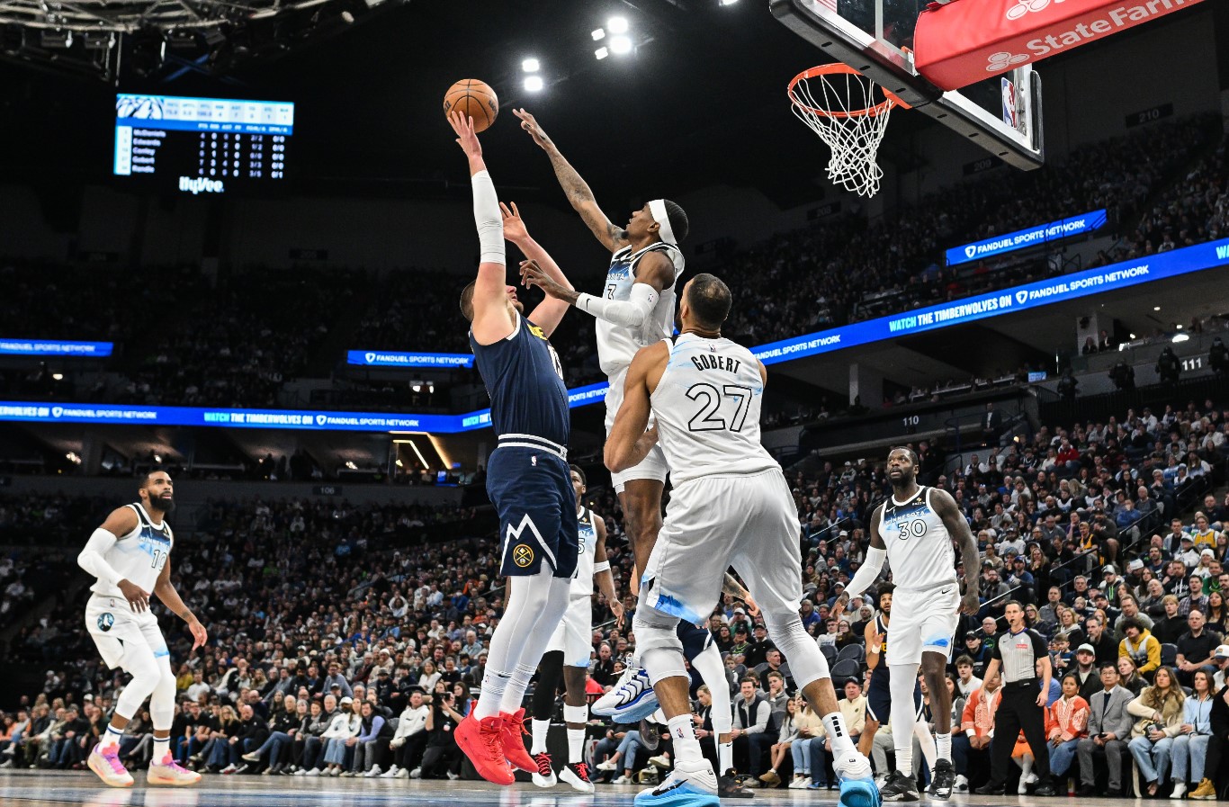 NBA : Les Wolves de Gobert écrasent les Nuggets de Jokic