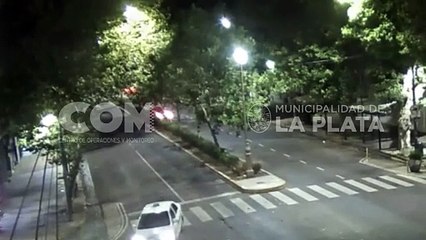 Borracho al volante empezó a zigzaguear y terminó chocando contra la rambla de Diagonal 74-LR-pxK-yGGR4aI9smTpNTYsUczSw8WC0