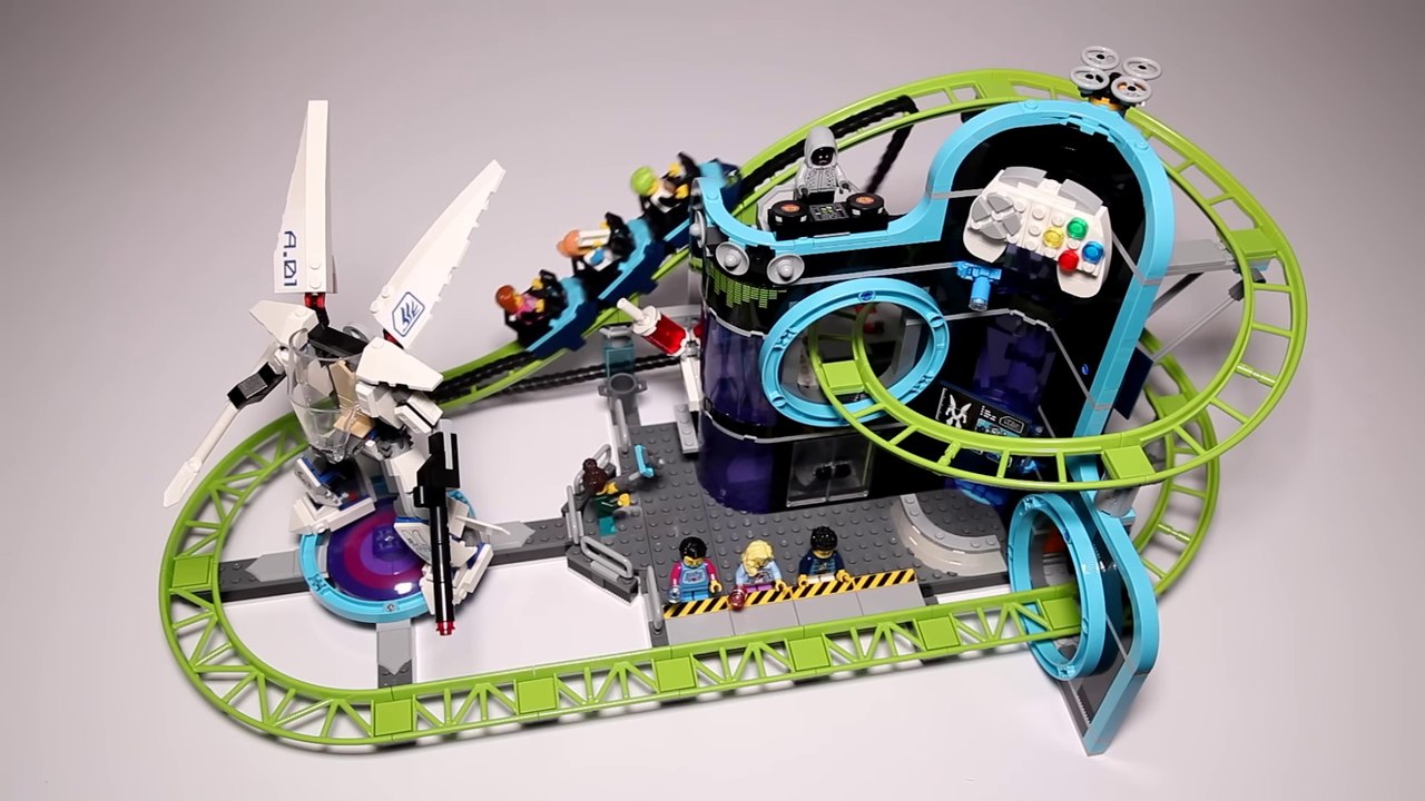 Lego City 60421 Robot World Roller Coaster with Power Functions Speed Build