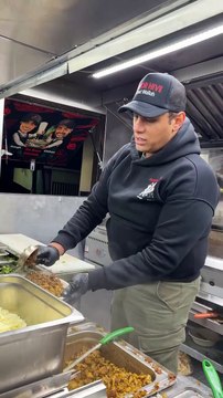 Halal chicken_ gyro_ beef and falalel over rice_(MP4)