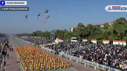 76th Republic Day : बैठे थे PM मोदी और VIP's, ऊपर घूमने लगे हेलीकॉप्टर और बरसने लगे फूल