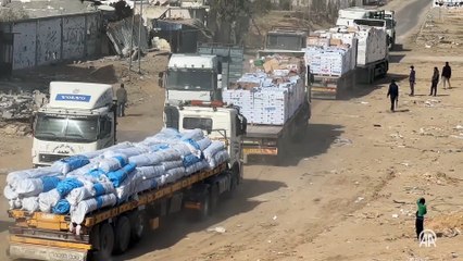 Ateşkesin ardından yardım tırlarının Gazze'ye girişi devam ediyor