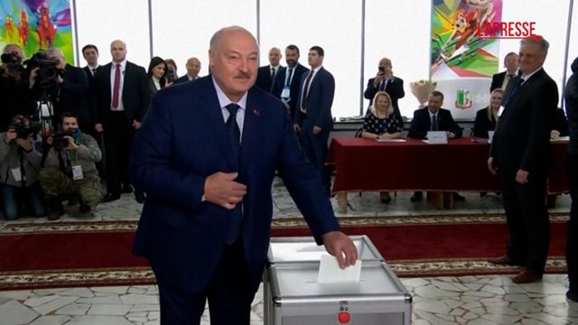 Bielorussia, Lukashenko vota a Minsk