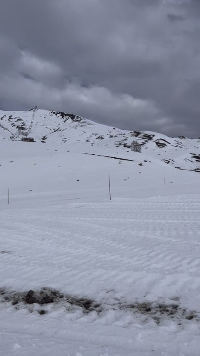MAGNIFIQUE panorama sous temps gris aux Sybelles