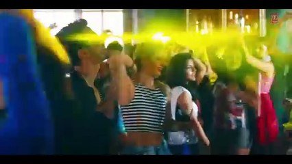 Yo Yo Honey Singh： Aankhon Aankhon FULL VIDEO Song