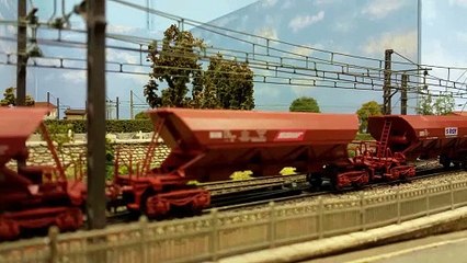 Compilation de circulations de trains sur le réseau du Modélisme Ferroviaire Coutras 33 tout au long de l'année 2016