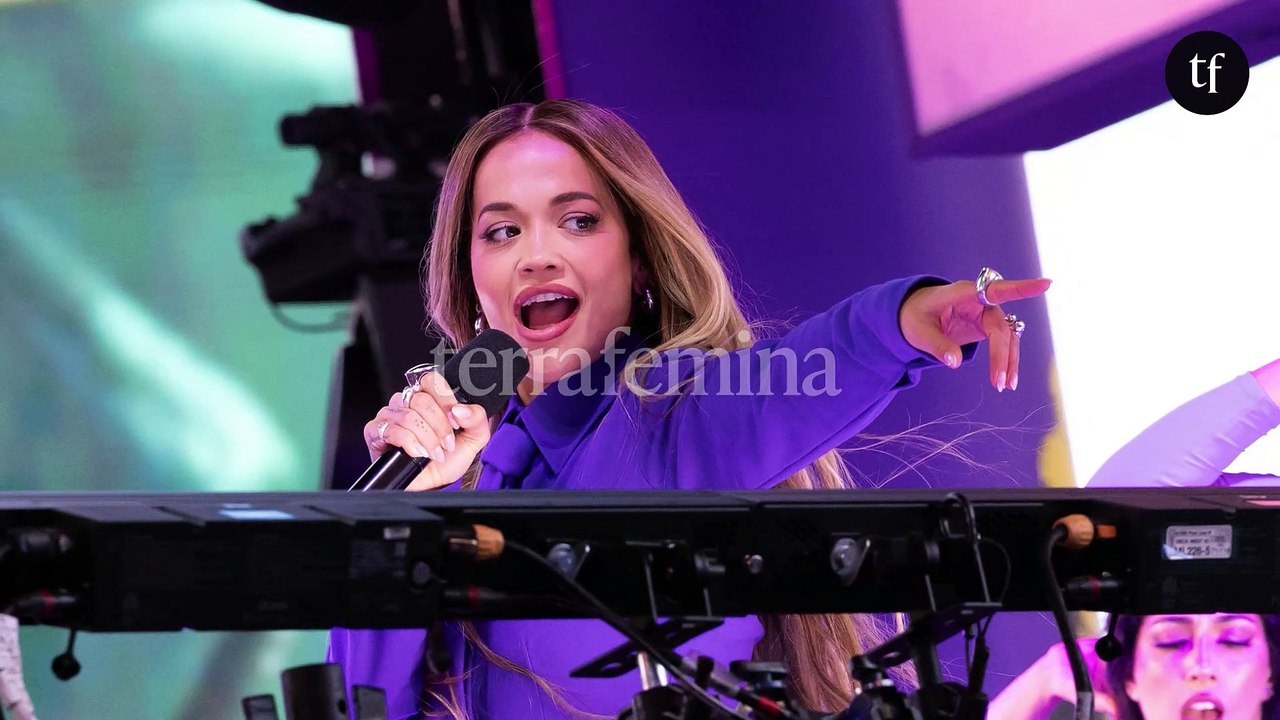 "Elle avait une belle silhouette avant" : cette chanteuse apparait en bikini et subit des critiques sur son physique "trop musclé"