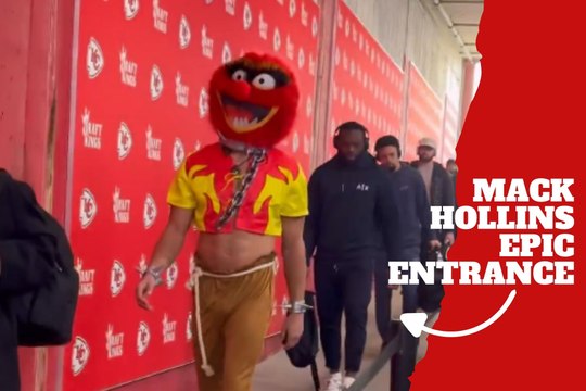 Mack Hollins once again! The Bills WR makes another epic entrance for the AFC Championship game