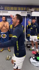 Fenerbahçe soyunma odasında İrfan Can ve Mert Hakan kendinden geçti