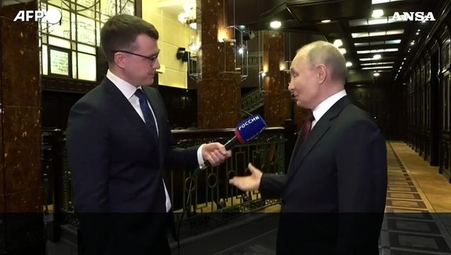 Putin: Pronto a negoziati diretti con Trump sull'Ucraina
