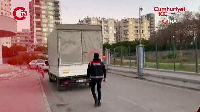 Hepsi gümrük kaçağı... Adana'da 'makaron' operasyonu 2 milyon 350 bin adet ele geçirildi!