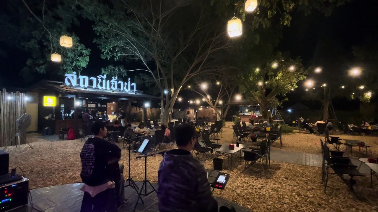 ดนตรีสด  ดนตรีโฟร์คซอง ฟังเพลงชิลๆ