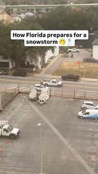 Pensacola public workers prep street for Winter Storm Enzo - Captain Brad Sauers Flight Risk Charters.