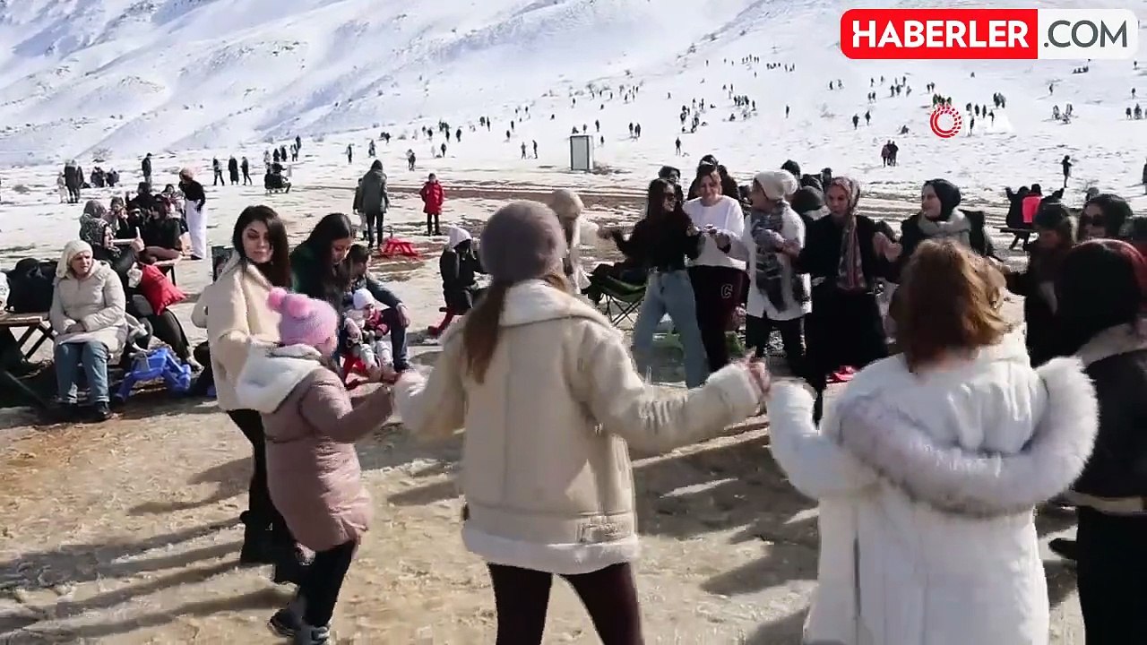 Hazar Baba Kayak Merkezi Sömestir Tatilinde Yoğun İlgi Görüyor