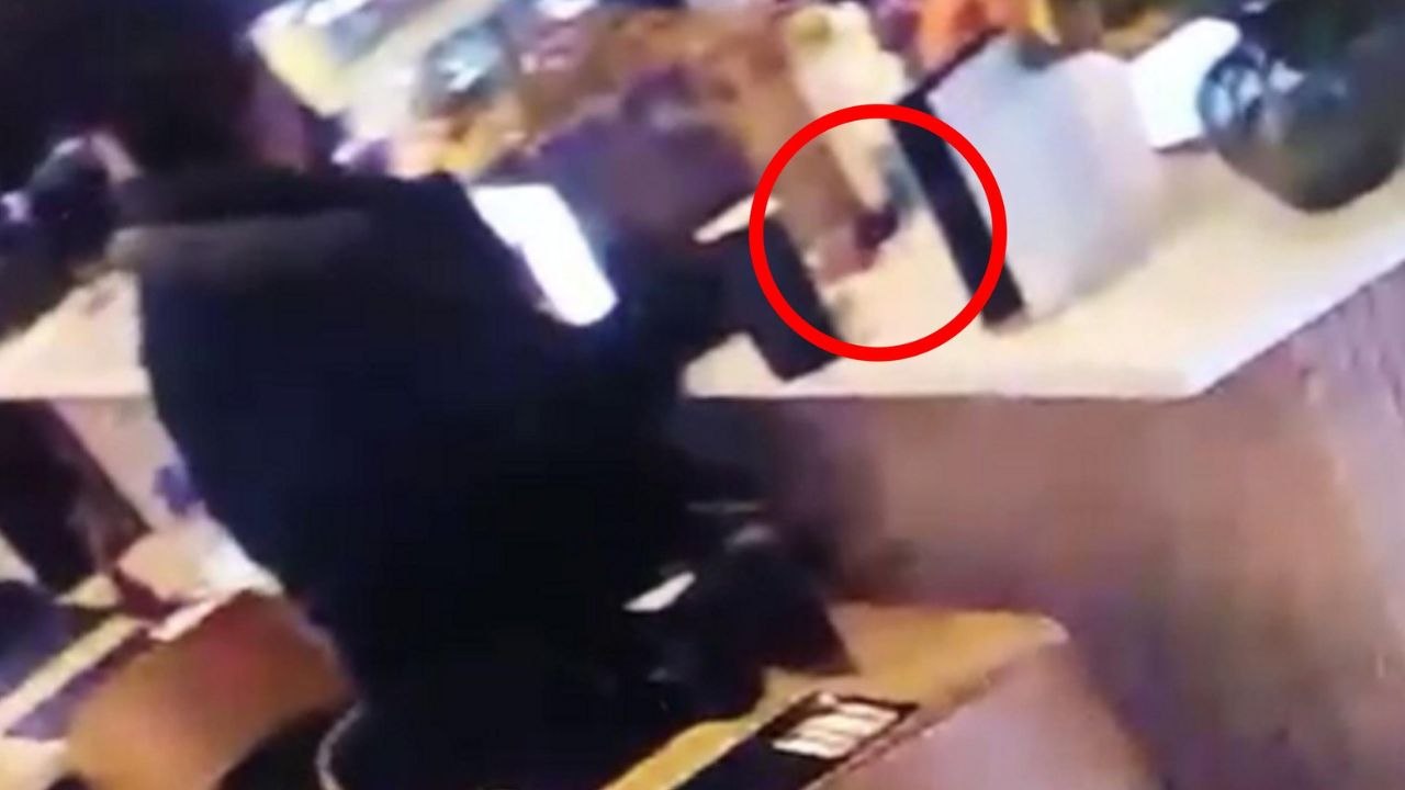 Pot Noodle distraction thief steals restaurant worker's phone and ...