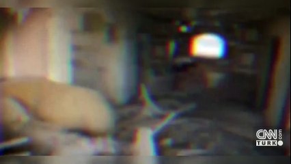 Elinde sopası, üstünde örtüsü... İşte Yahya Sinvar'ın savaş görüntüleri