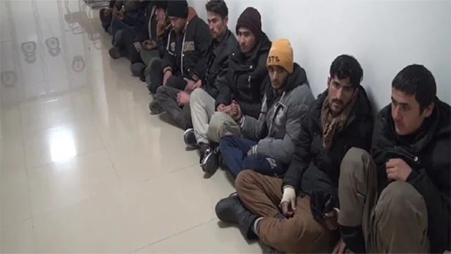 Kırşehir'de kaçak göçmen operasyonu: 1 organizatör 11 kaçak göçmen yakalandı