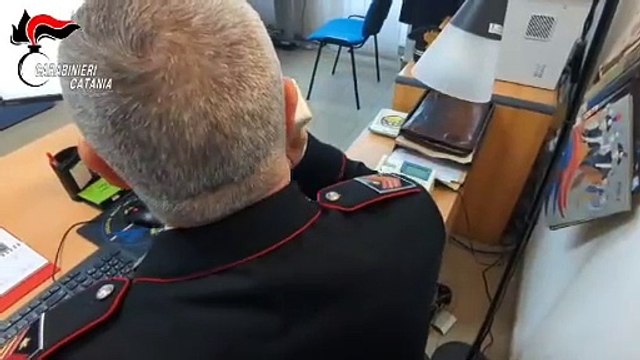 Tenta la truffa del finto carabiniere ma la vittima è un militare dell'Arma in congedo, arrestato ad Aci Castello