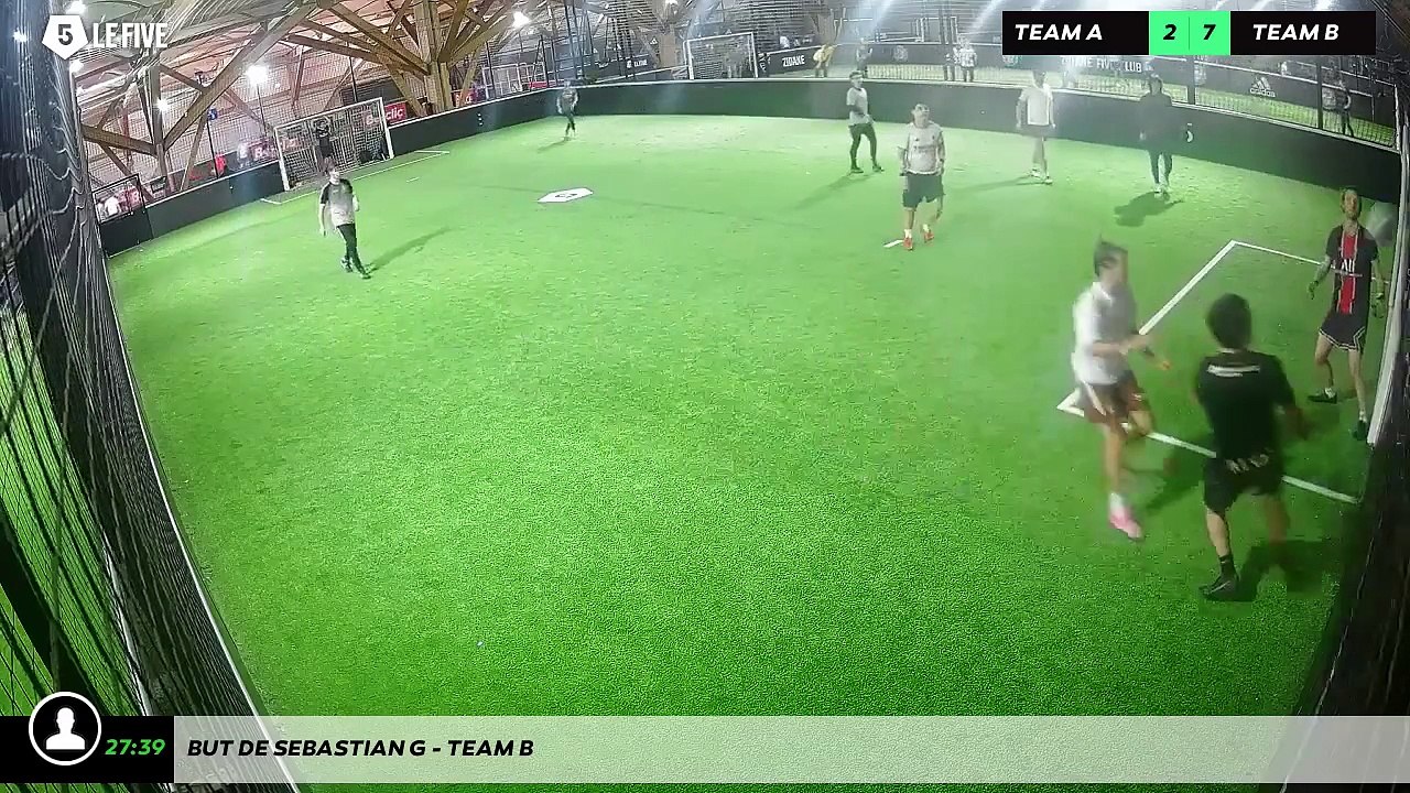 But de Sebastian G - Team B