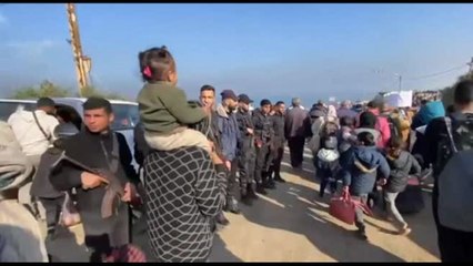 Gli sfollati tornano nel nord di Gaza: "Aspettavamo questo momento"