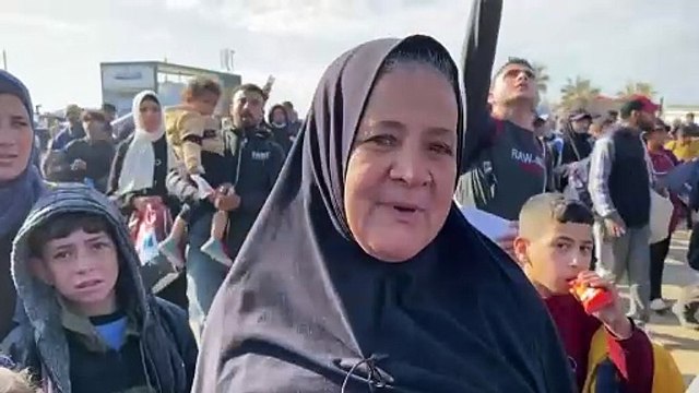 Palestinos começam a voltar ao norte de Gaza após acordo entre Israel e Hamas