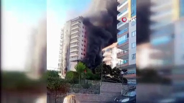 Antalya’da otel inşaatında yangın! İşçiler mahsur kaldı