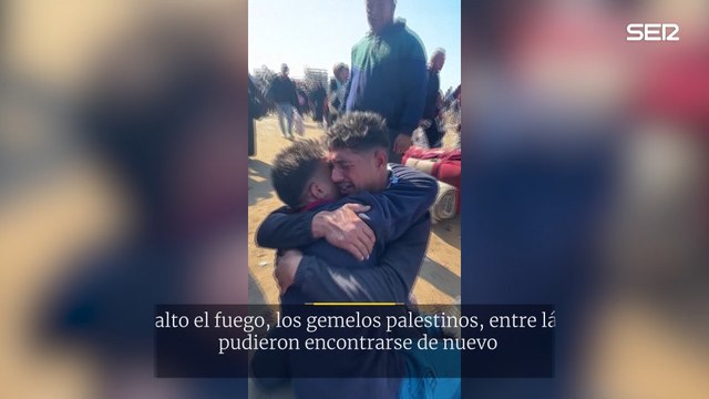El emotivo reencuentro de dos hermanos gemelos al regresar a su hogar en la Ciudad de Gaza
