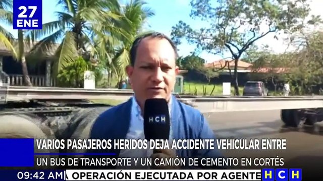 Varios heridos al impactar rapidito con camión en Puerto Cortés