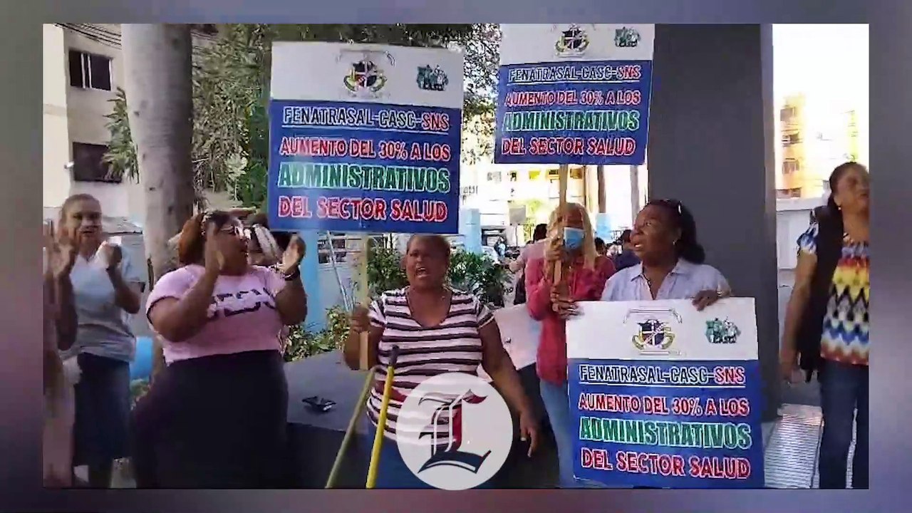 Empleados de hospitales protestan tras ser excluidos de aumento salarial