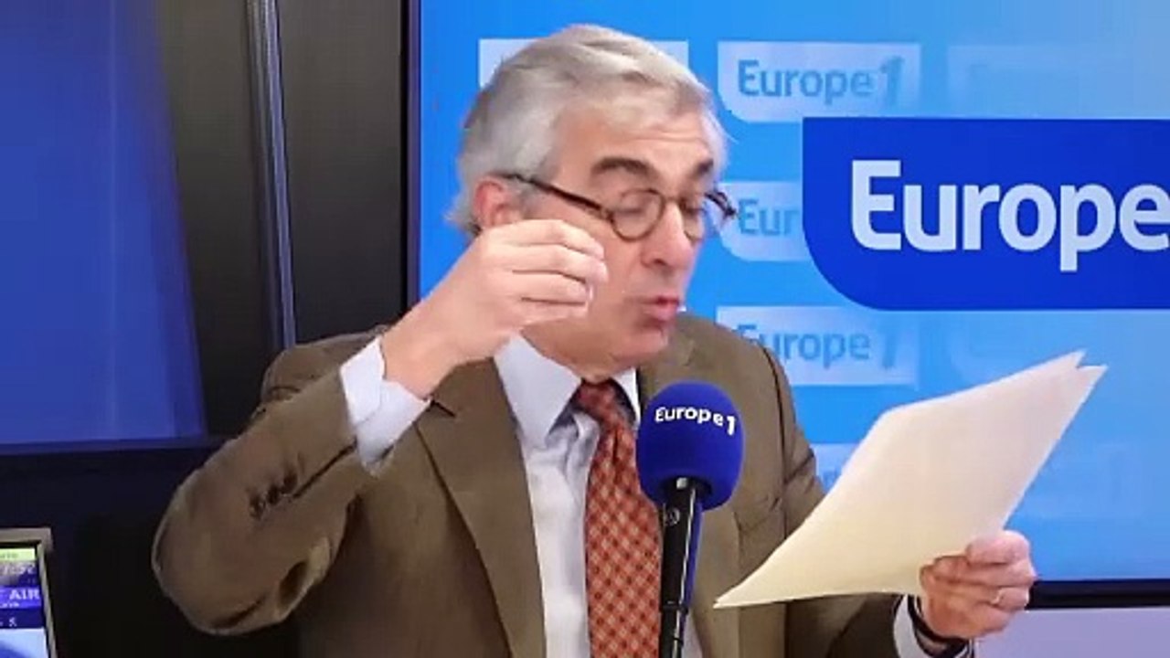 Au secours, Hollande revient !